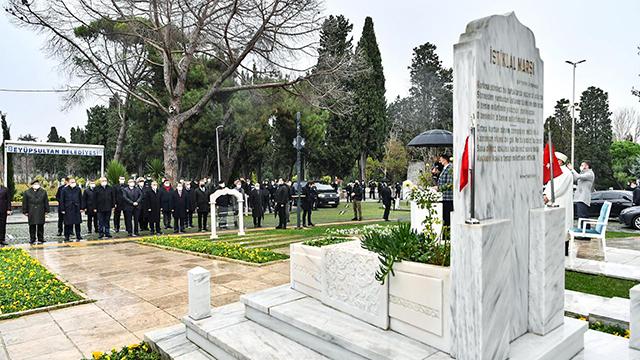 Mehmet Akif Ersoy mezarı başında anıldı