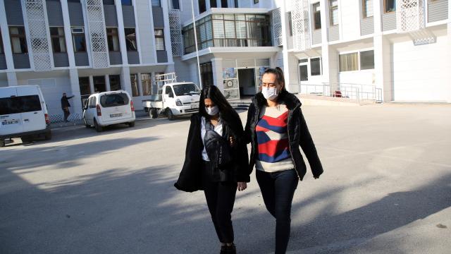 Mersinde ayar hilesiyle kuyumcuları dolandıran 3 şüpheli tutuklandı