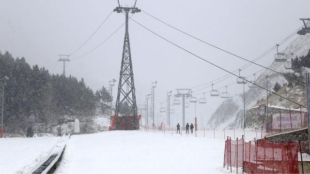 Palandökende kar kalınlığı 59 santimetreye ulaştı