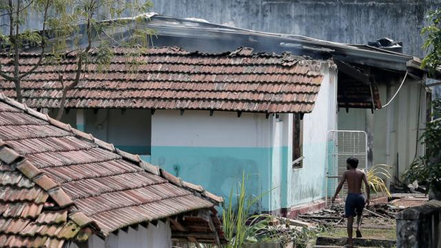 Uzmanlara göre Sri Lanka Müslüman cenazelerini zorla yakarak insan haklarını ihlal ediyor