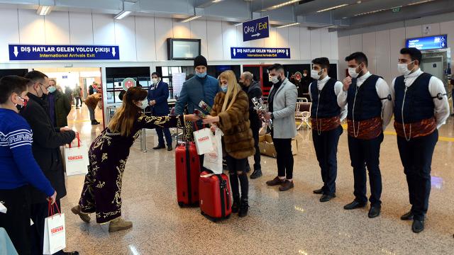 Palandökene gelen turistler davul zurnayla karşılandı