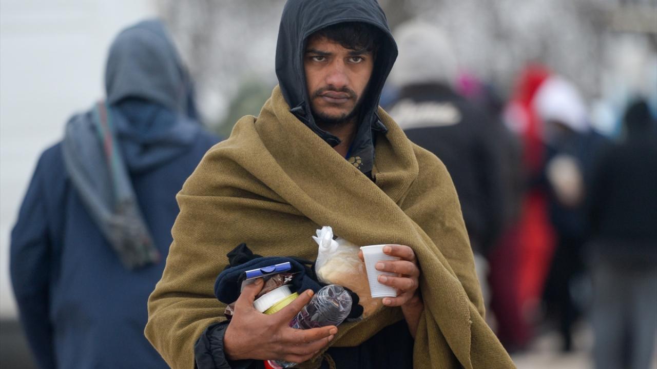 Yangından önce 1300 civarında göçmenin kaldığı kampta, geçen hafta çıkan yangın sonrası birçok göçmen Bihaç şehir merkezine gitmişti. "Lipa" kampında halen 900 civarında göçmen kalıyor.