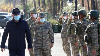 Bakan Akar ve TSK komuta kademesi sınır hattında