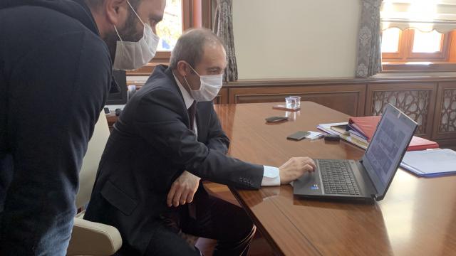 Bayburt Valisi Epcim AAnın "Yılın Fotoğrafları" oylamasına katıldı
