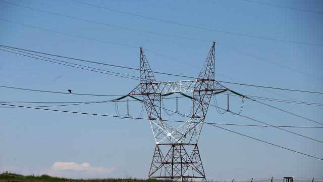 Kastamonuda selden zarar gören yerlere elektrik verildi