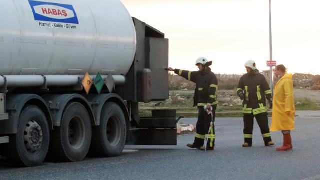 Kırklarelinde tankerdeki oksijen sızıntısını gaz zanneden vatandaşlar tedirginlik yaşadı