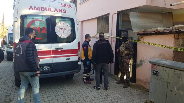 Gaziantepte bir kişi rehin aldığı annesini öldürdü