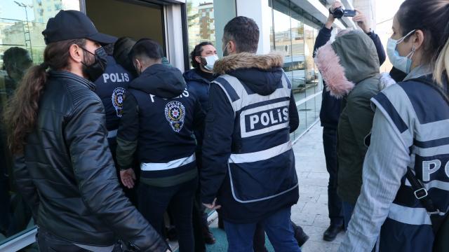 Samsun merkezli nitelikli dolandırıcılık operasyonunda yakalanan 11 şüpheli adliyede