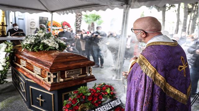 İstanbul Latin Katolik Cemaati Ruhani Reisi Gonzalez son yolculuğuna uğurlandı
