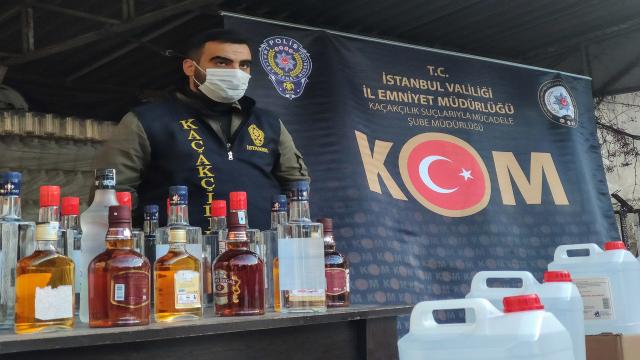 İstanbulda 2,5 ton sahte içki ele geçirildi