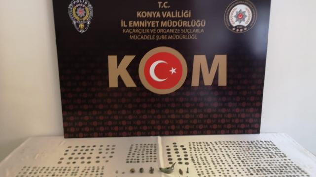 Konyada tarihi eser kaçakçılığı operasyonunda 720 sikke ile 20 obje ele geçirildi