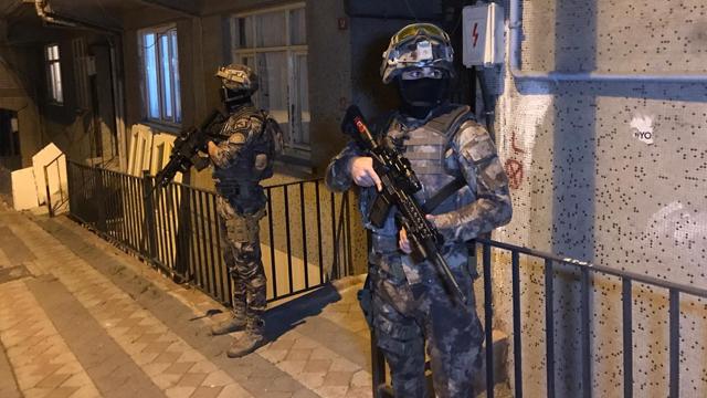 Ankarada terör operasyonu: 6 gözaltı