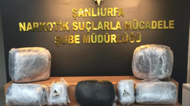 Şanlıurfada bir tırda 66 kilogram uyuşturucu ele geçirildi: 2 gözaltı