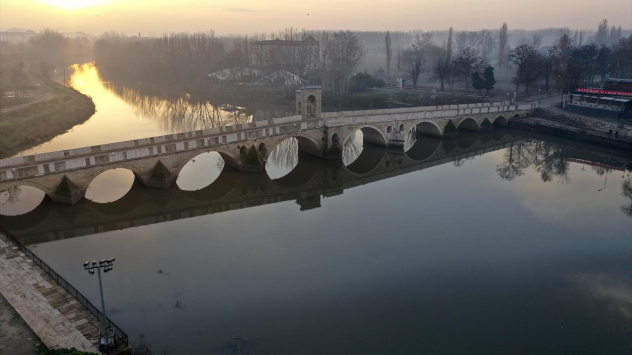 Son ölçümlerde Kirişhane istasyonundan Meriç Nehri`nin debisi, saniyede 211 metreküp olarak ölçüldü.