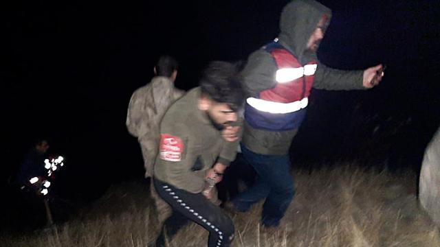Elazığda kaçak kazı yapan 3 kişi yakalandı