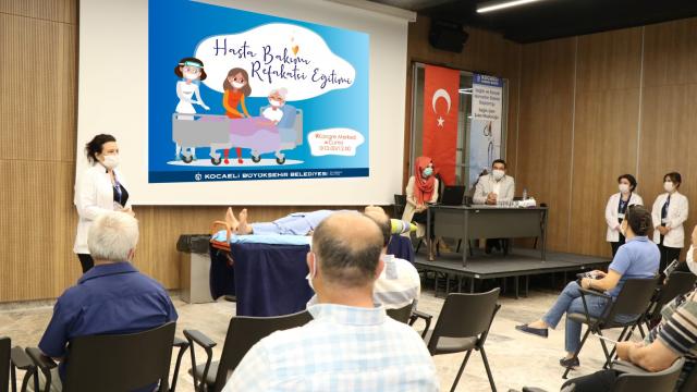 Kocaelide refakatçiler yatalak ve bakıma muhtaç hastalarına daha iyi bakacak