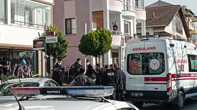 İstanbulda silahlı saldırı: Anne ve oğlu yaralandı