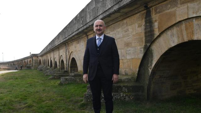 Bakan Karaismailoğlu: Tarihi köprüler turizme kazandırılıyor