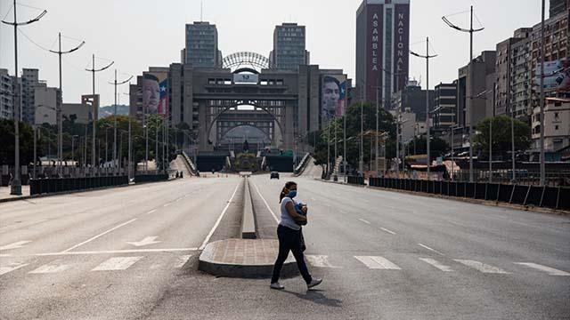 Venezuelada koronavirüsle mücadelede karantina kararı