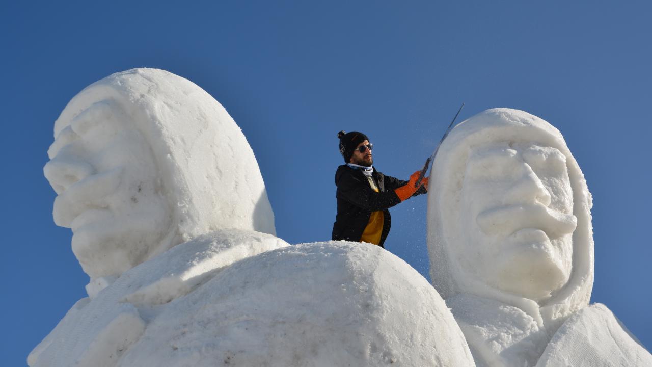 Kardan şehit heykellerinin açılışı, 9 Ocak Cumartesi günü gerçekleştirilecek.