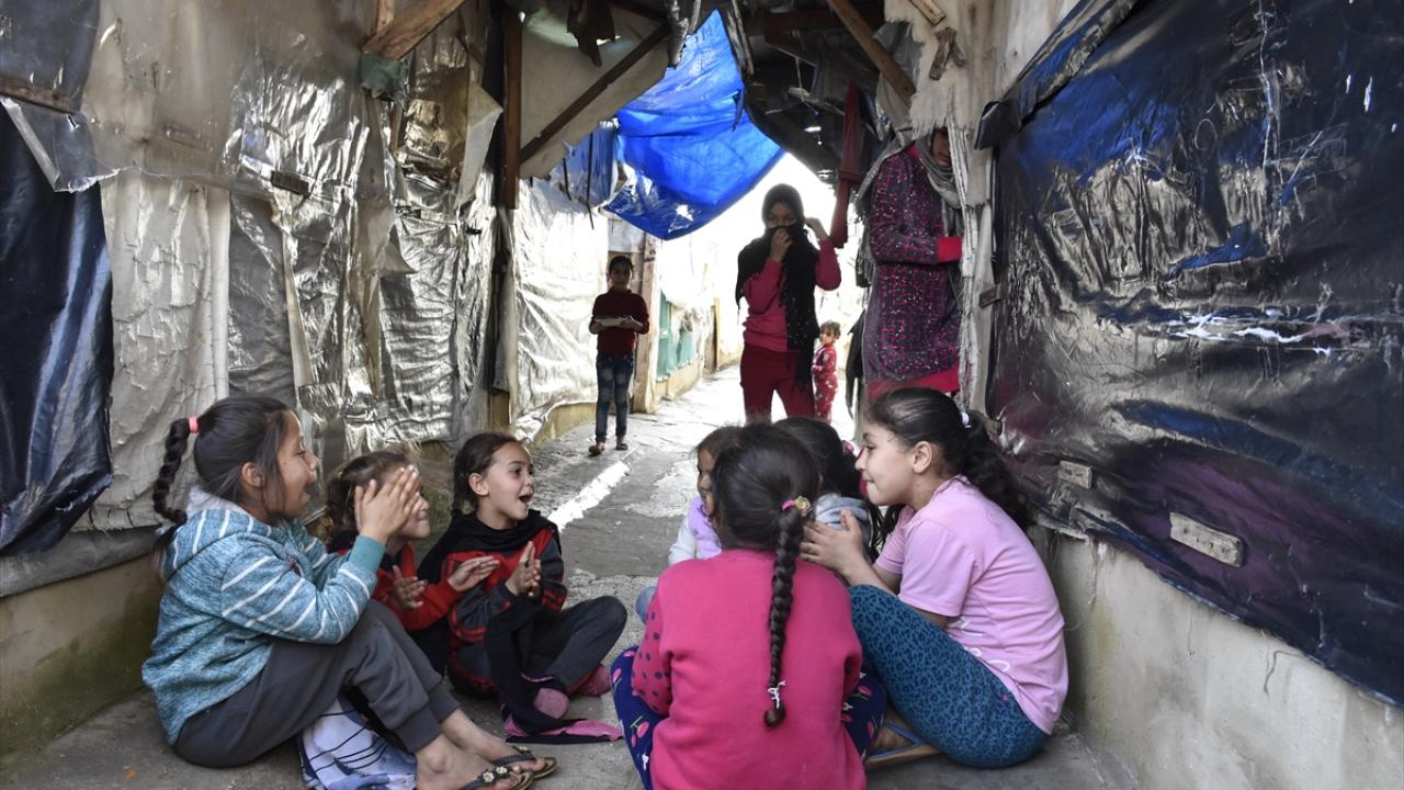 Olayın insanların henüz uyumadığı akşam saat 20.00 civarında yaşanması can kaybının da önüne geçti.