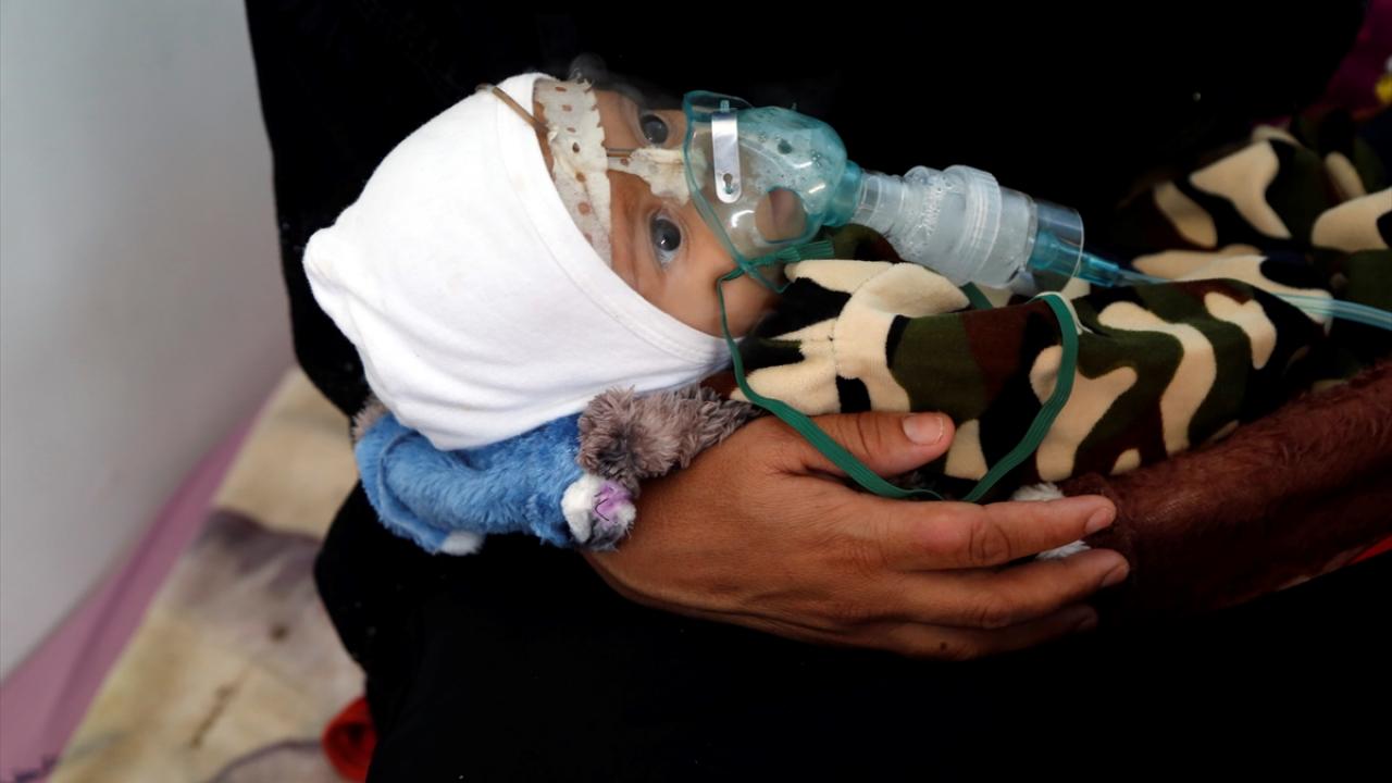 Birleşmiş Milletler (BM) ve insani yardım kuruluşları da 2020 yılında maddi yetersizlik, finansman eksikliği gibi sebeplerden ötürü Yemen`e yeterince yardım edemedi.