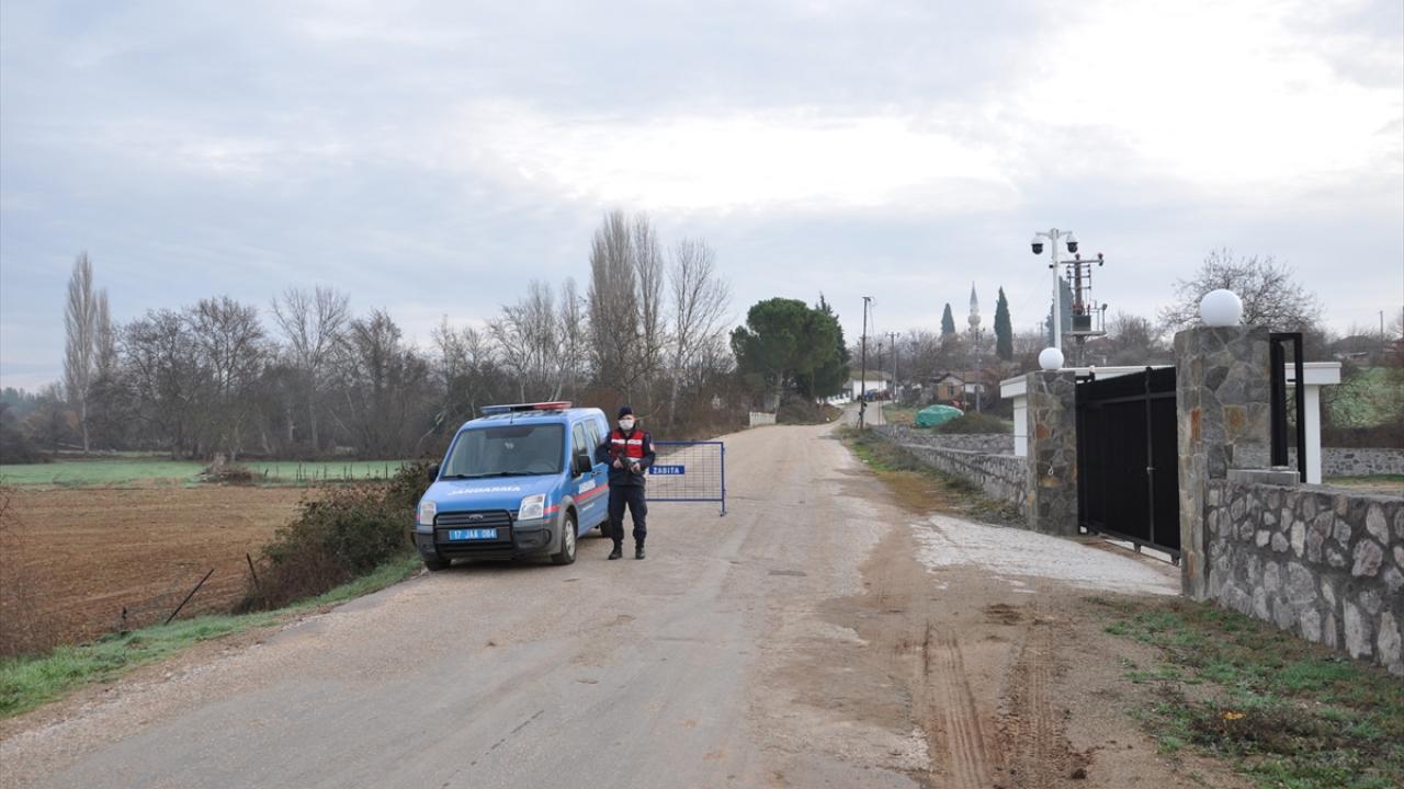 İlçe Umumi Hıfzıssıhha Kurulu, Ezine Kaymakamı Hacı Arslan Uzan başkanlığında toplandı.