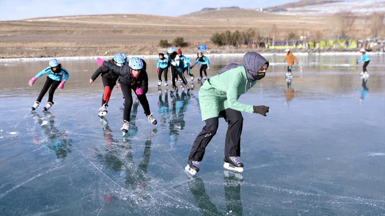 "Türkiye`nin en büyük buz pisti"