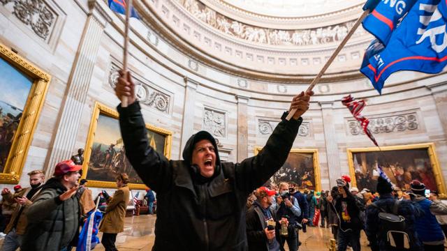 Washingtonda sokağa çıkma yasağı ilan edildi