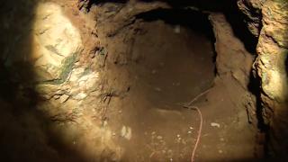 Adana'da tarihi eser operasyonu: Polisten çukurda suçüstü