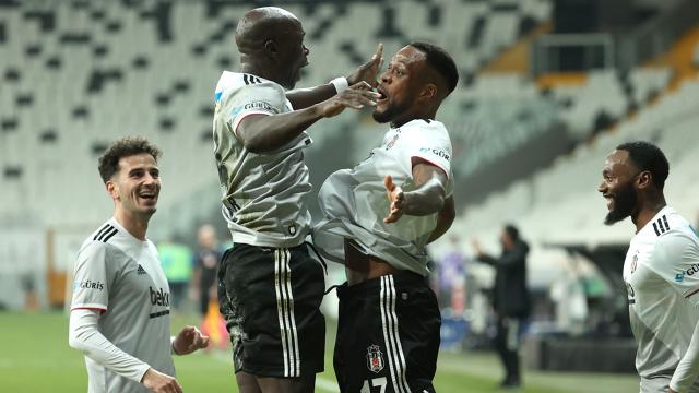 Lider Beşiktaş farklı kazandı