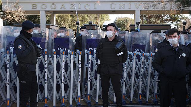 Boğaziçi Üniversitesinde rektör protestosu: 36 gözaltı