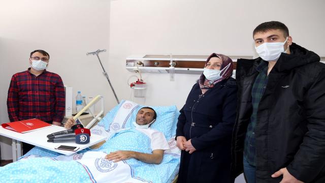 Şehit babası olan tır şoförü Kazakistandan ambulans uçakla getirildi