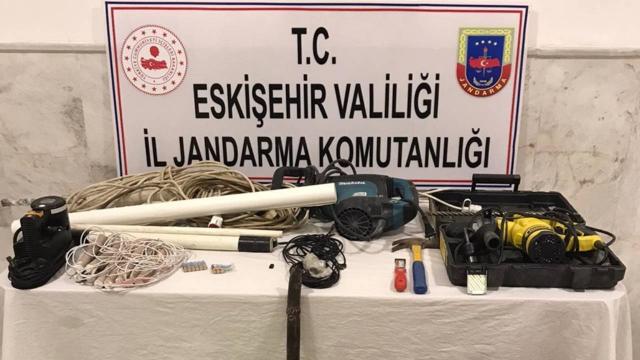 İzinsiz kazı operasyonlarında 15 şüpheli yakalandı