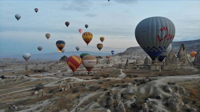 Kapadokyadaki balon turlarına hava muhalefeti