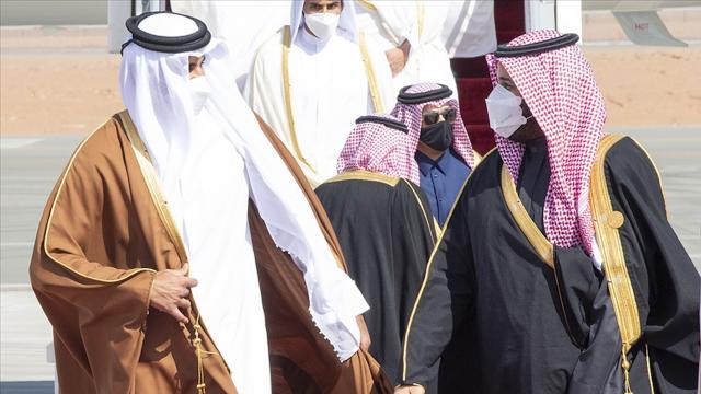 Katar Emiri Şeyh Temim bin Hamed Al Sani Suudi Arabistanda