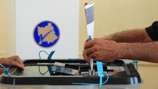 Kosovada erken genel seçim tarihi belli oldu