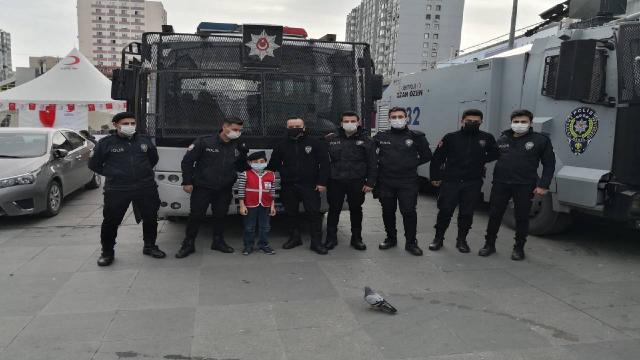 Polisler küçük Mehmetin hayalini doğum gününde gerçekleştirdi