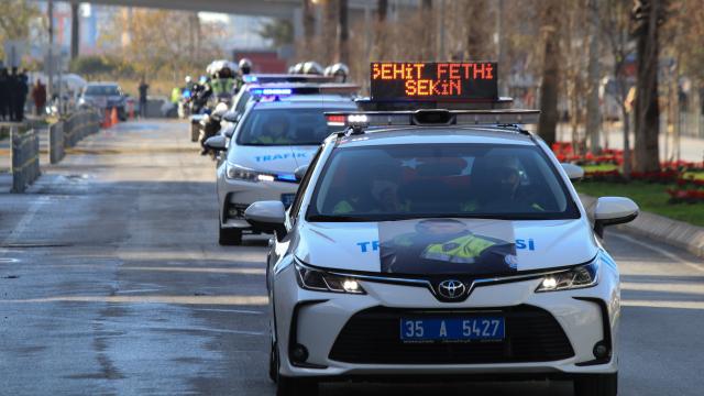 Şehit polis memuru Fethi Sekin, İzmirde saygı turuyla anıldı