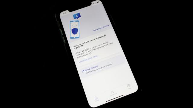 Singapurda koronavirüs vakalarının verilerine polis erişebilecek