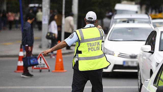Yeni düzenlemeyle trafik cezasını araç kiralayan ödeyecek