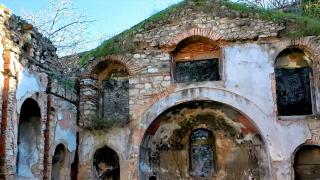 İstanbul'daki Vlahsaray Kilisesi'nin temel kalıntıları bulundu