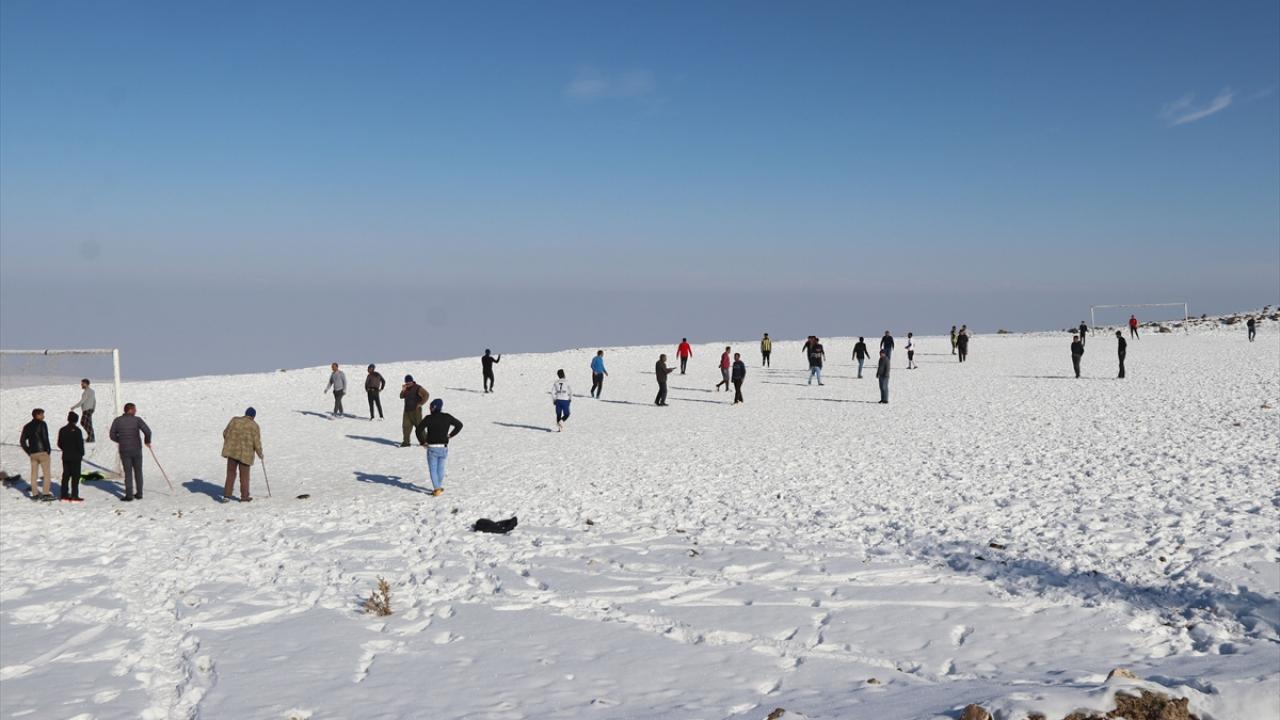 Vatandaşlardan Çetin Patak da maçların çevre köylerden yoğun ilgi gördüğünü anlattı.