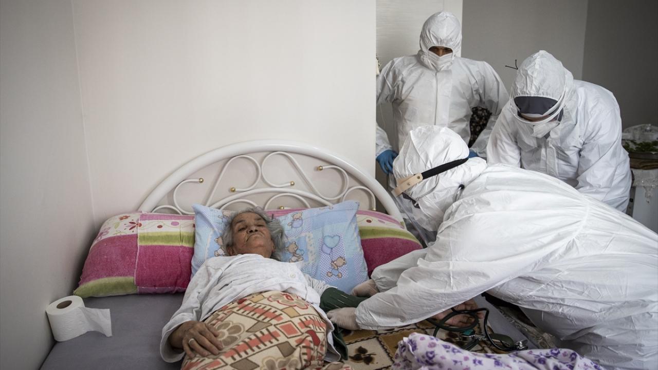  "Çocuklarıma ve anneme hastalığı bulaştırmanın tedirginliğiyle çalıştım"