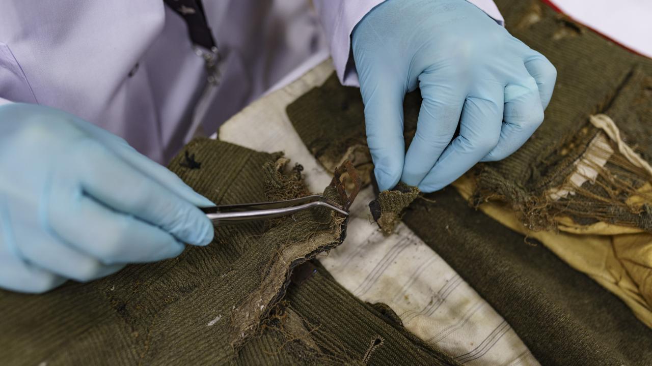  Uçaklar, 8 Şubat 1914`te yağmurlu bir havada Yeşilköy`de yapılan törenle yola çıktı. 