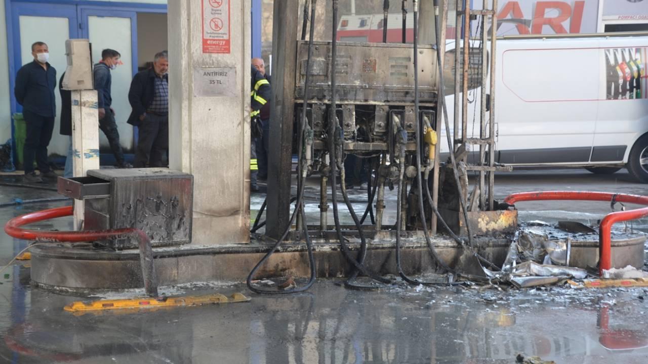 Kahramanmaraş'ta akaryakıt istasyonunda yangın: 2 yaralı