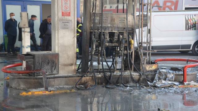 Kahramanmaraşta akaryakıt istasyonunda yangın: 2 yaralı