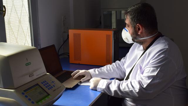 Türkiyeden Barış Pınarı Harekatı bölgesine 5 PCR test laboratuvarı