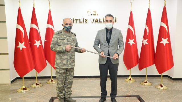 Vali Oktay Çağatay, 8. Kolordu Komutanını makamında kabul etti