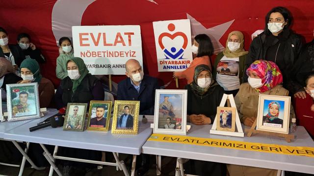 Bakan Soyludan Diyarbakır annelerine ziyaret